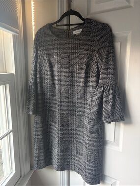 Calvin Klein Gray & Black Textured Long-Sleeve Shift Dress